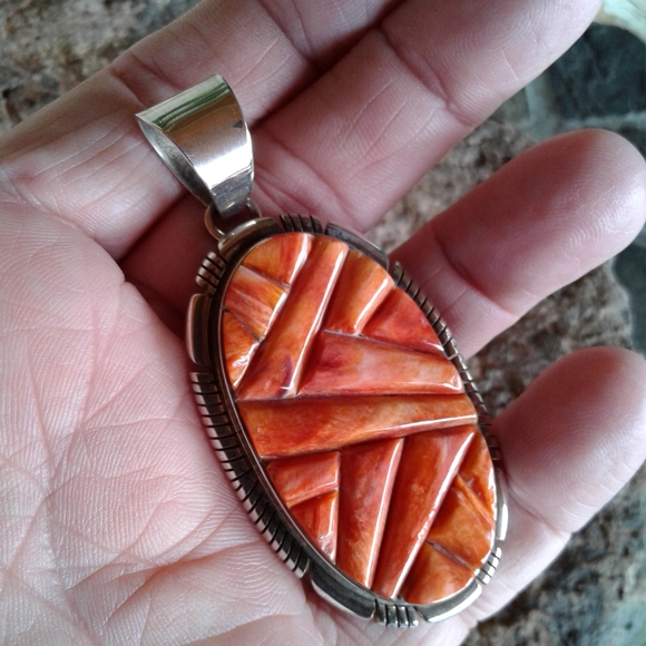 STERLING SILVER, Spiny Oyster inlay PENDANT,  SIGNED - Picture 12 of 14